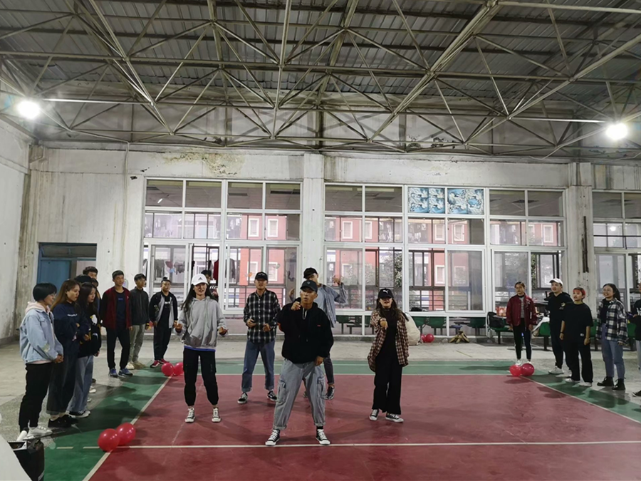 土木工程学院团总支学生会举办内部活动1.png