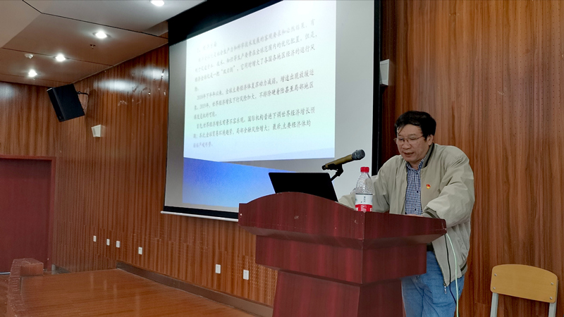 土木工程学院党总支开展“不忘初心，牢记使命’专题讲座.jpg