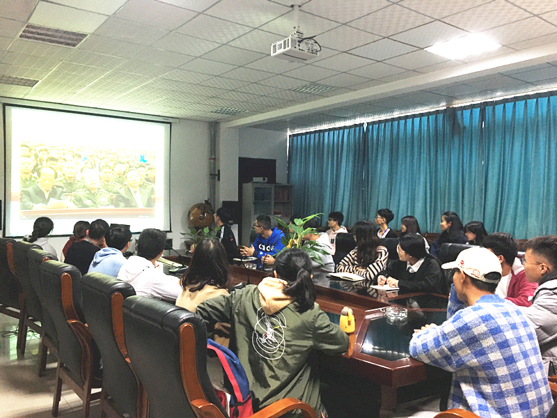 土木工程学院组织观看全国科学道德和学风建设宣讲教育报告会.JPG