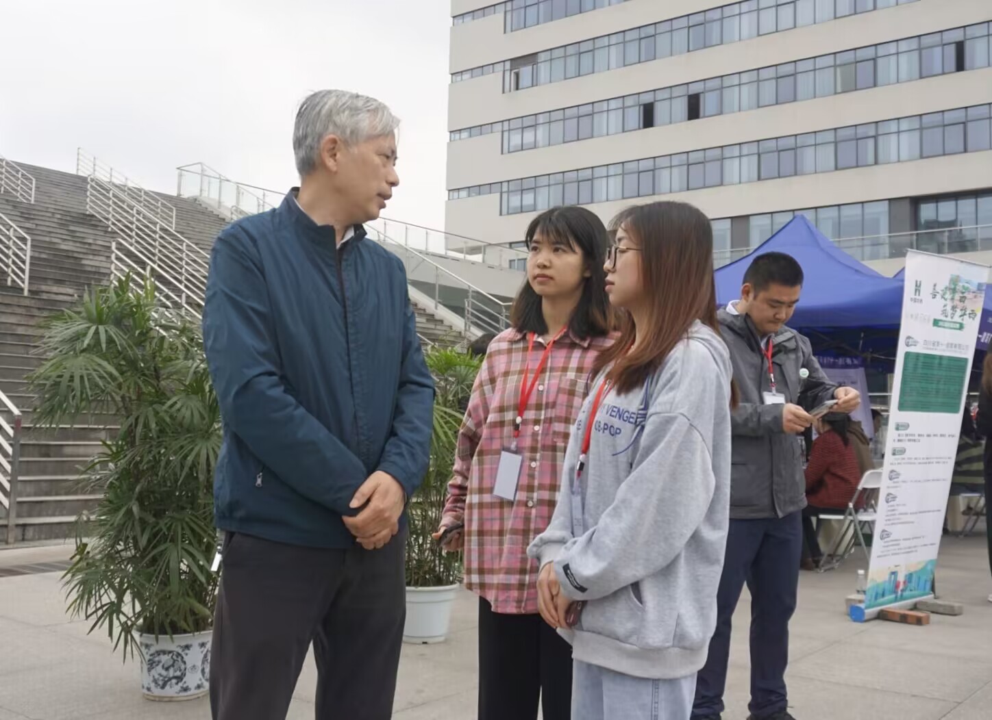 【拓岗进行时】土木工程学院举办2023届毕业生春季专场招聘会3.jpg