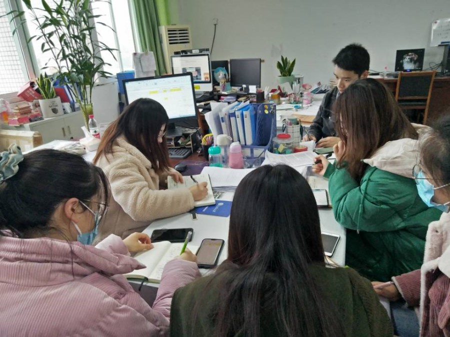 土木工程学院学生党员二支部支委会讨论确定2021年发展党员计划2.jpg