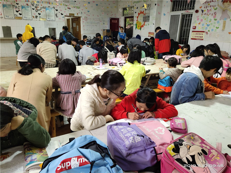 土木工程学院学生党员一支部开展“杰克森’帮扶活动2.jpg