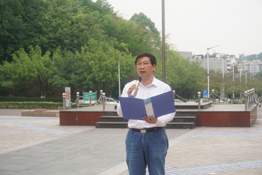 土木工程学院举行升旗仪式2.jpg