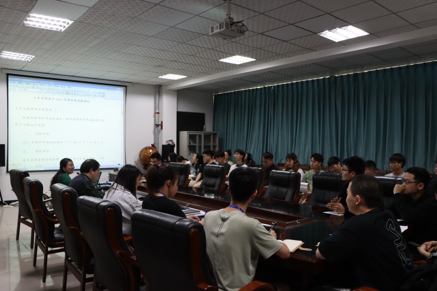 土木工程学院召开第一次学生代表大会3.jpg