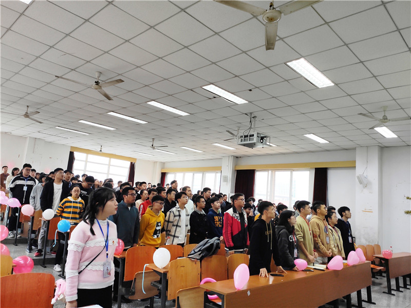 开拓创新不畏难，立足实践莫等闲 (3).jpg