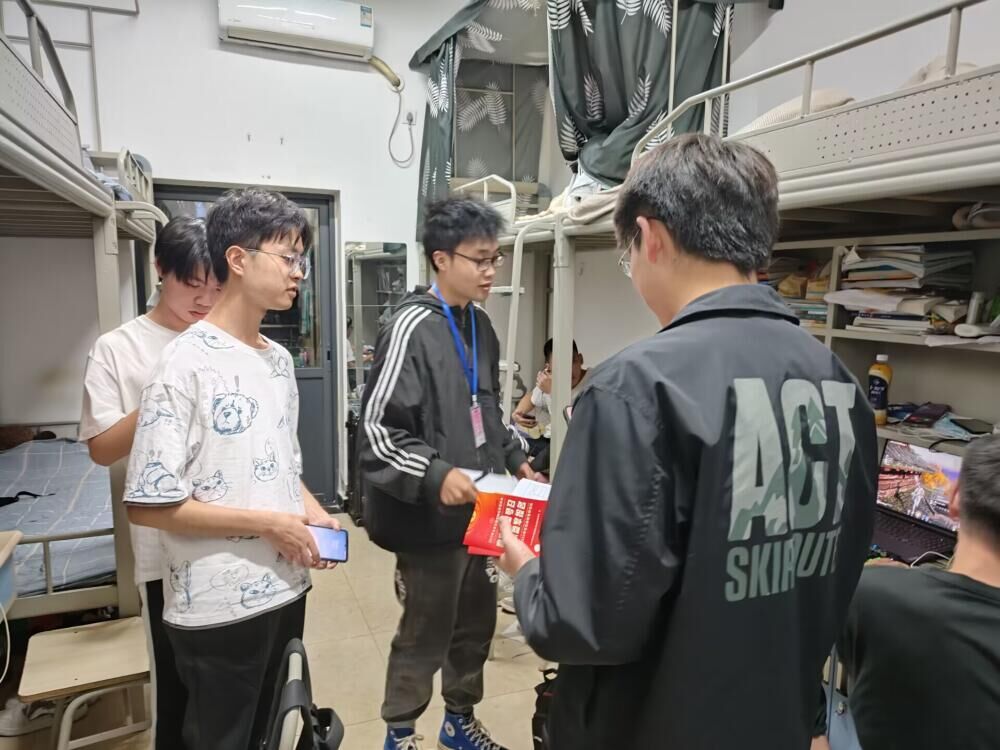 土木工程学院召开2022年秋季征兵政策宣讲会3.jpg