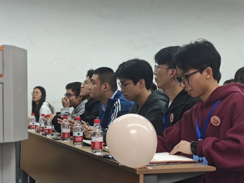 土木工程学院“筑梦者’志愿服务队召开第十届志愿者见面大会1.jpg