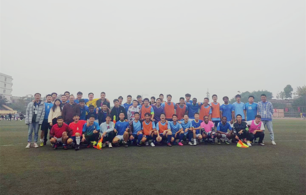 土木工程学院举办“土木杯’足球赛2.png