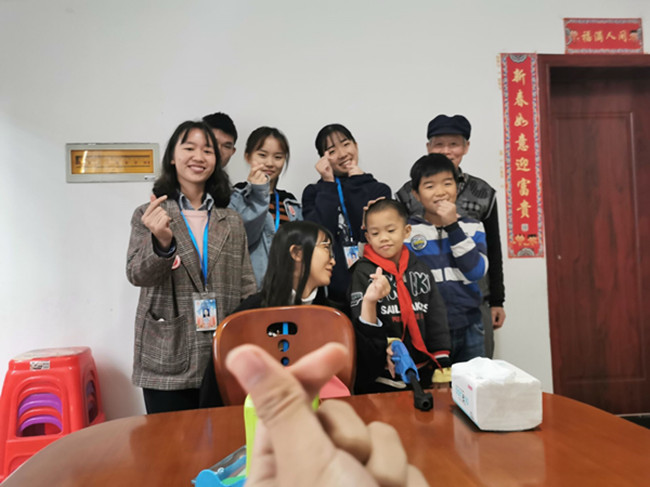 土木工程学院“筑梦者’志愿服务队开展帮扶活动.jpg