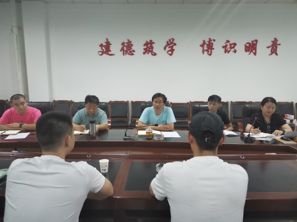 土木工程学院召开2020年入伍新兵欢送会暨退伍士兵复学欢迎会3.jpg
