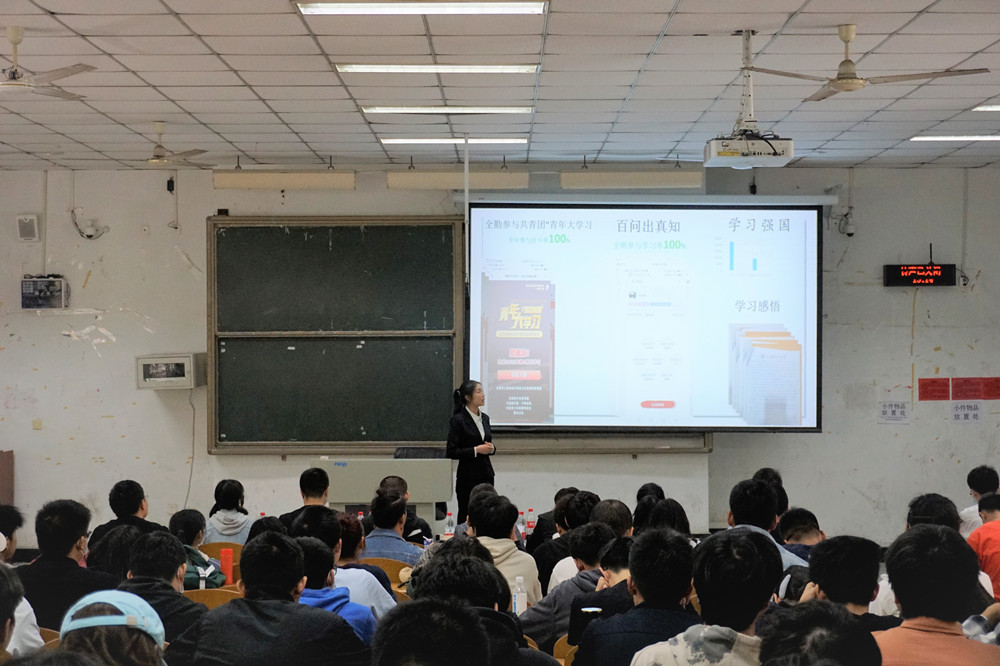 土木工程学院举办“十佳班集体’评选暨班级风采展初赛1_副本.jpg