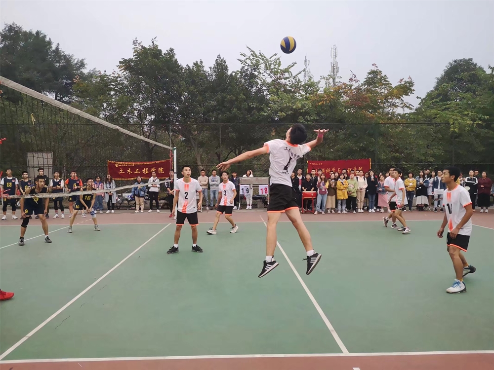 青春轻化人，凝聚土木魂  （1）.JPG