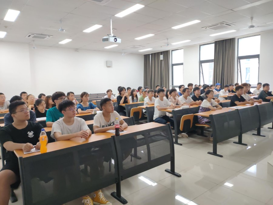 土木工程学院师生热议习近平总书记“七一’重要讲话4.jpg