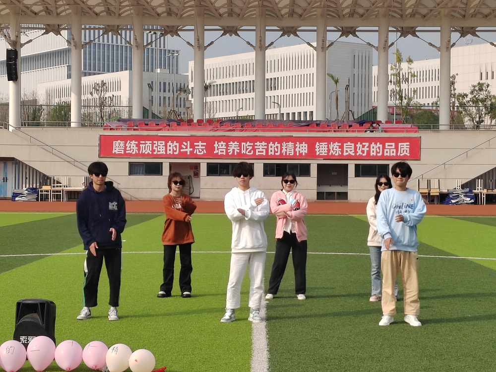 土木工程学院举办“学习党的二十大精神’主题团组织生活2.jpg