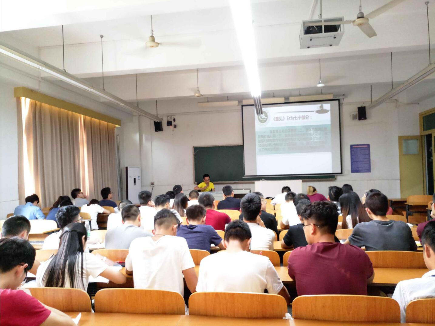 QQ截图20170516234640.jpg