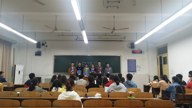 土木工程学院“筑梦者’志愿服务队开展十月总结会.jpg