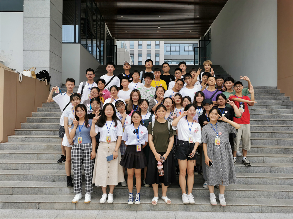 土木工程学院“筑梦者’志愿服务队召开学期总结大会2.jpg