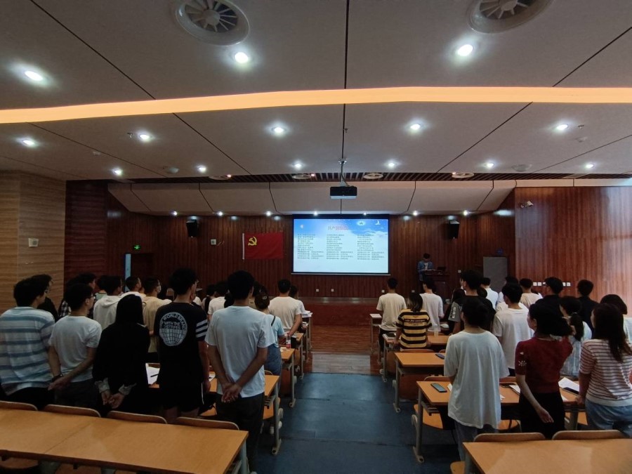 土木工程学院学生党员一支部开展组织生活专题四1.jpg