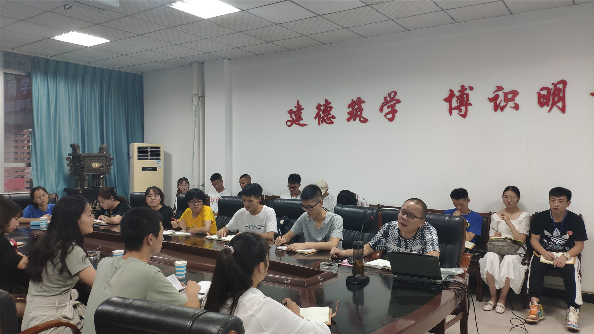 QQ图片20190828232953_副本.jpg